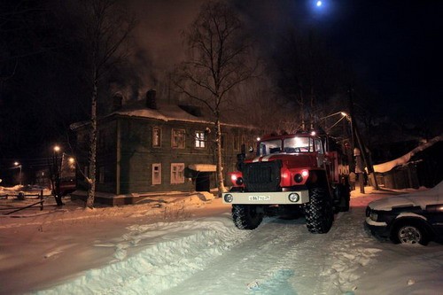 За минувшие выходные в Архангельской области в пожарах погибли шесть человек