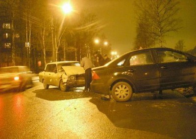 В Архангельской области водитель-наркоман за полчаса стал виновником двух ДТП
