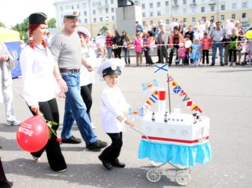 Заявки на участие в параде детских колясок в Архангельске принимаются до 1 июля