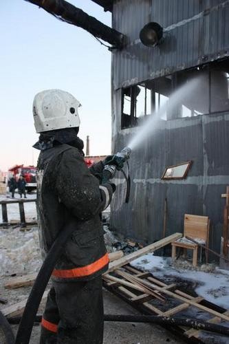 В Архангельске сгорела котельная деревообрабатывающего предприятия