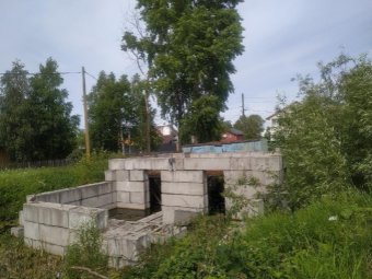 В Архангельске продаётся объект незавершённого строительства за школой «Ксения»