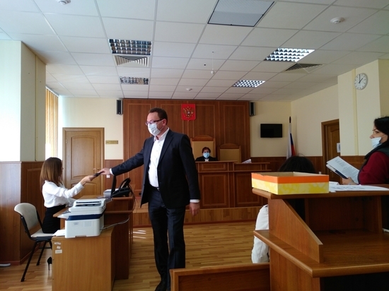 В суде рассматривают дело о технических кандидатах врио Цыбульского