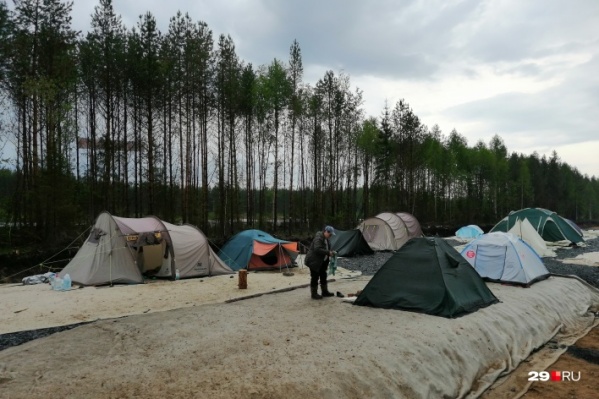 Активистам разрешили оставить лагерь на Шиесе, «пока позволяет технология производства работ»