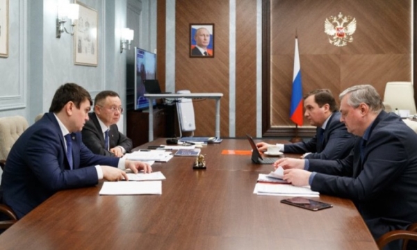 Александр Цыбульский встретился в Москве с главой минстроя РФ