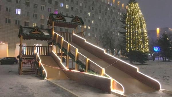 Фото: смотрим, как украсили Архангельск к Новому году на внебюджетные средства