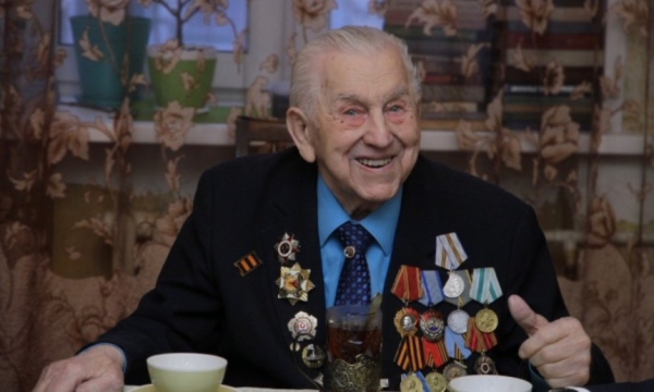 В Северодвинске 101-й день рождения отпраздновал участник Великой Отечественной войны Павел Лапшинов
