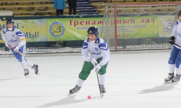 В Поморье начался чемпионат области по хоккею с мячом