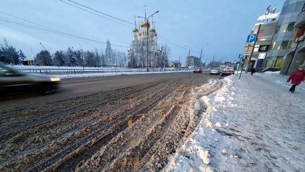 Губернатор Поморья остался недоволен работой коммунальщиков после первого снегопада