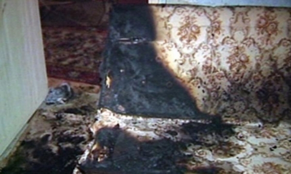 В Коноше в горящей квартире нашли тело мужчины. По предварительным данным, его гибель не связана с пожаром