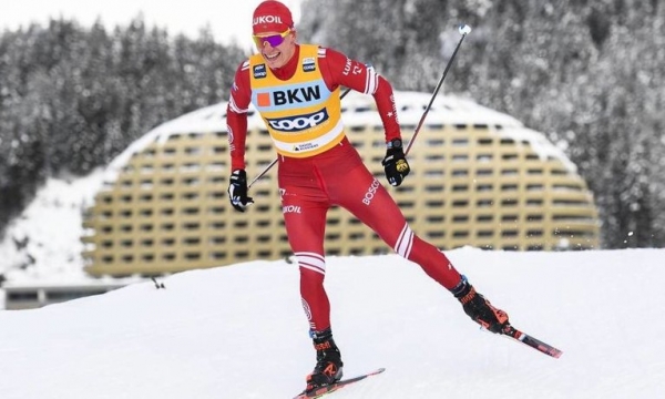 Северянин Александр Большунов завоевал серебро в спринте «Тур де Ски»