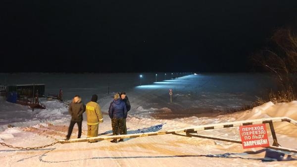 В Котласе многотонный «Камаз»-нарушитель утонул на ледовой переправе