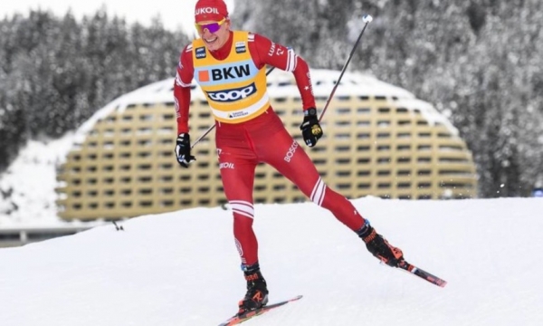 Северянин Александр Большунов выиграл «золото» на лыжной гонке в Швейцарии