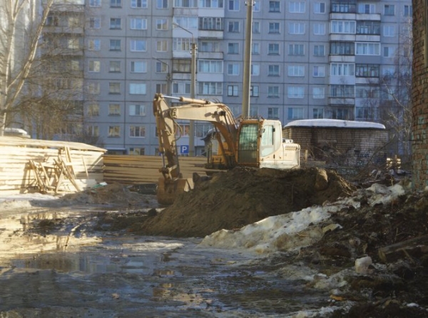 Подрядчик не торопится разбирать водонапорную башню в центре Архангельска