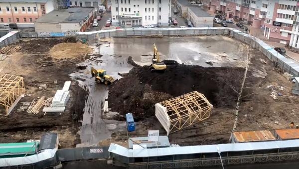 Авария на «тысячнике» произошла в районе стройки нового здания суда в Архангельске