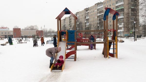 Спасатели освободили застрявшего в игровом комплексе парка «Зарусье» ребенка