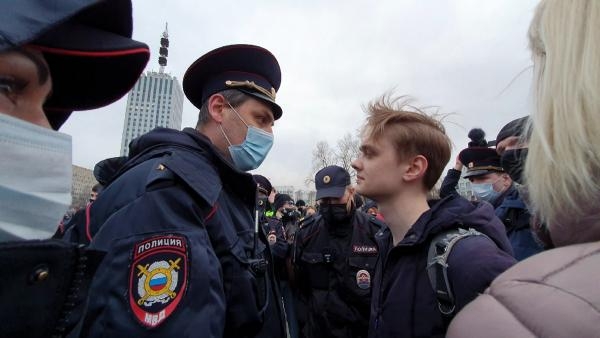 Суд отправил под арест активных участников протестных гуляний в Архангельске