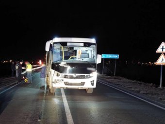 В Приморском районе автобус насмерть сбил мужчину, идущего по трассе