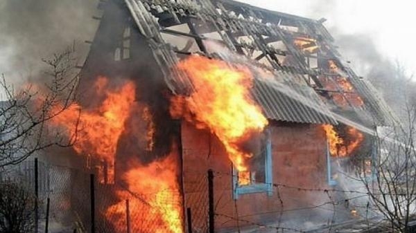 При «банном» пожаре в дачном поселке под Северодвинском пострадали 4 человека
