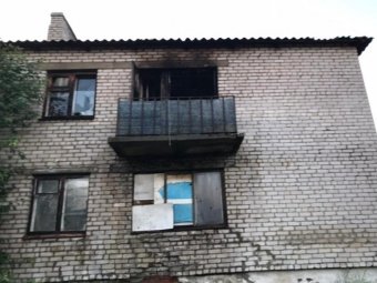 Житель села Ирта Ленского района пострадал во время пожара: ему потребовалась госпитализация