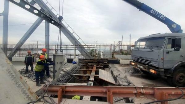 Железнодорожный мост в Архангельске планируют открыть после ремонта в срок