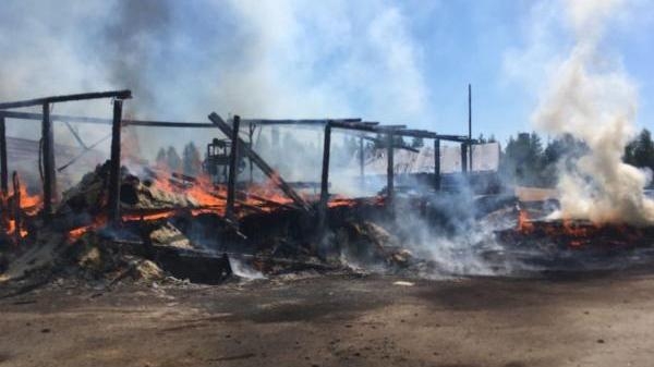В Няндоме сгорела частная пилорама
