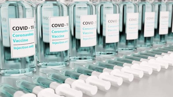 В Поморье после объявления обязательной вакцинации заявили о нехватке препарата