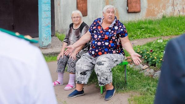 В проблемный квартал на окраине Архангельска нагрянули надзиратели