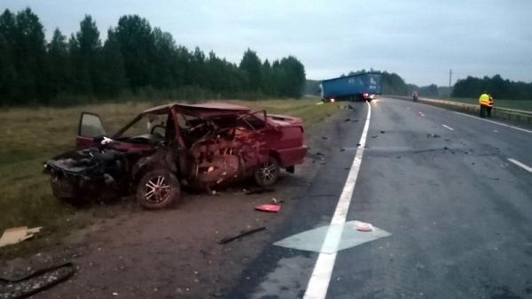 Два человека погибли в результате лобовых аварий в Архангельской области
