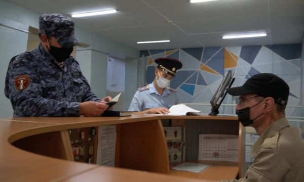 В Архангельске Росгвардия проверила антитеррористическую защищённость городских школ