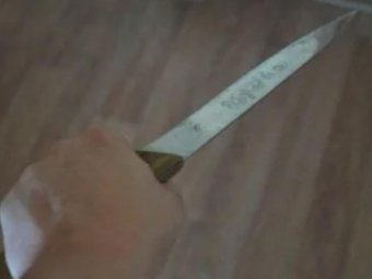 В Северодвинске задержан местный пенсионер, порезавший ножом сожительницу