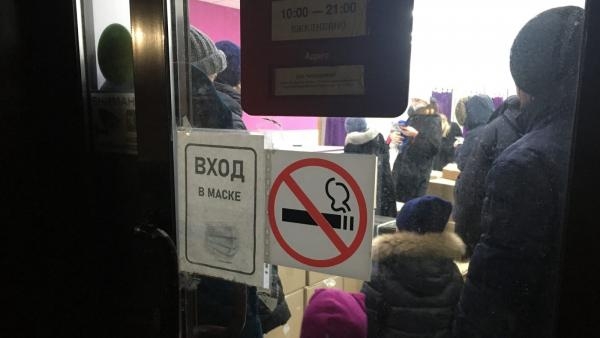 QR-реальность: пункты выдачи интернет-заказов в Архангельске «задыхаются» от работы