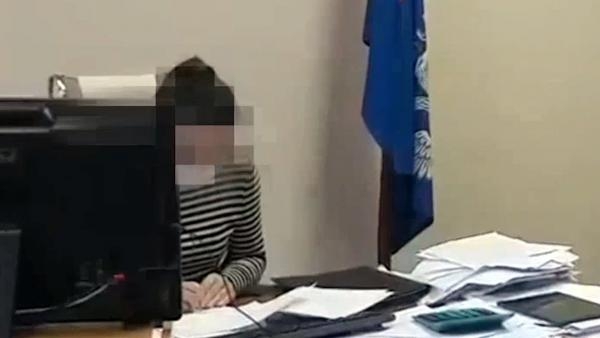 Кадры с задержанием главы трудовой инспекции Поморья были обнародованы в День ФСБ