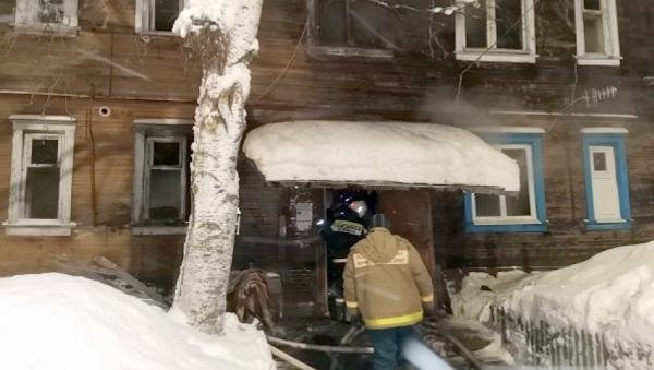 Два человека погибли в результате крупного пожара на окраине Архангельска