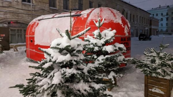 В Архангельске заброшенную территорию превратили в главную фотозону на Новый год